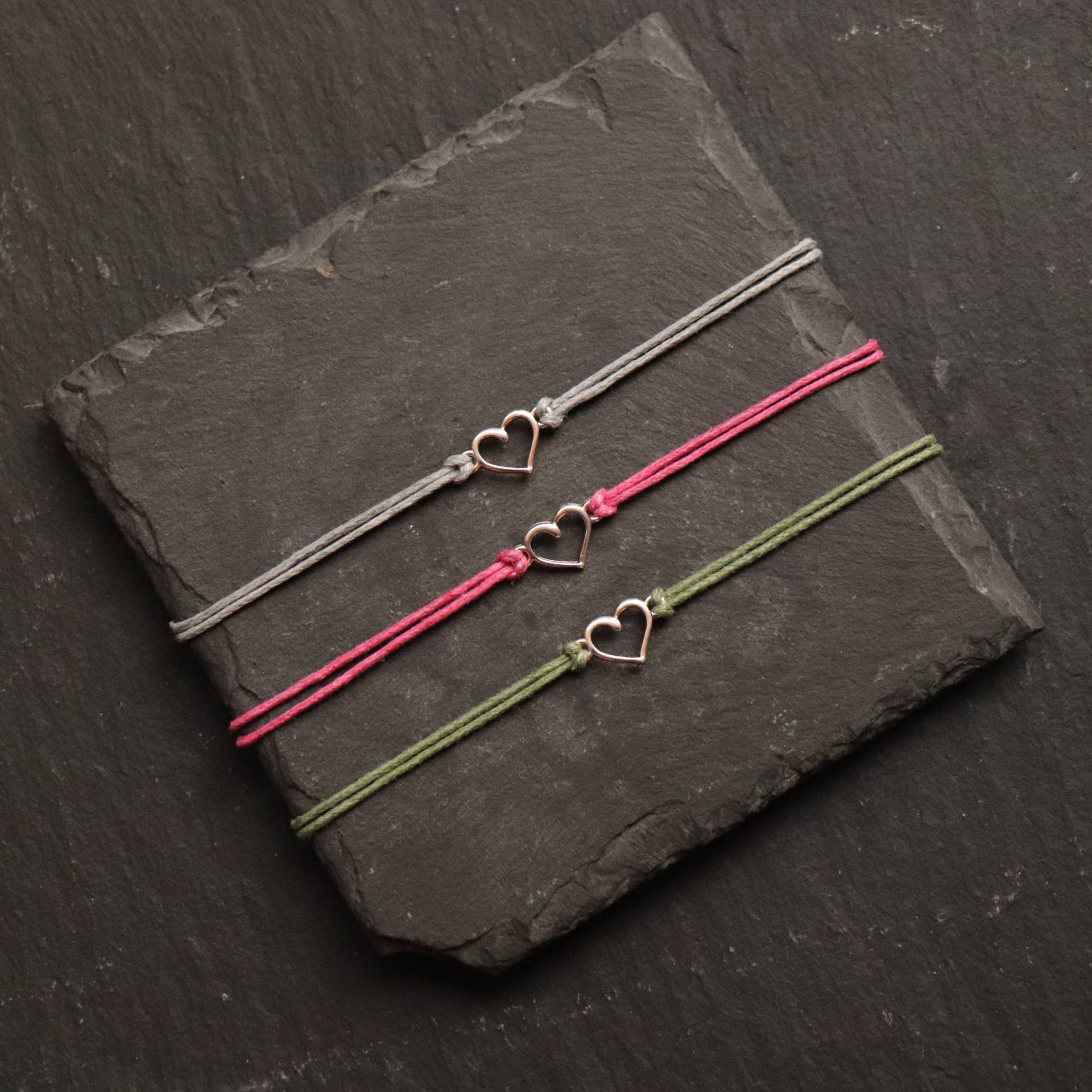 Filigranes Herzchen Makramee Armband Silber I Freundschaftsarmband Filigranes Herzchen Makramee Armband Silber I Freundschaftsarmband von Fantasieschmuck