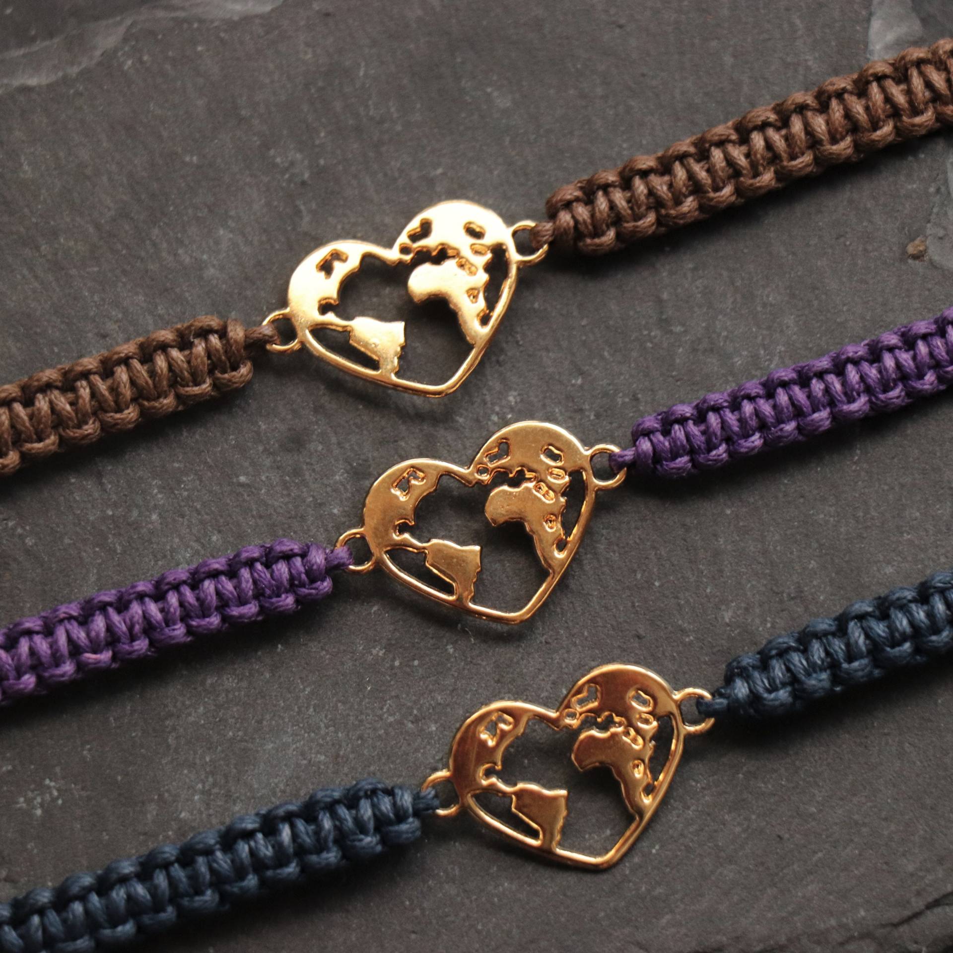 Makramee Armband Mit Weltkarte Gold I Freundschaftsarmband Partnerarmband Makramee Armband Mit Weltkarte Gold I Freundschaftsarmband Partnerarmband von Fantasieschmuck