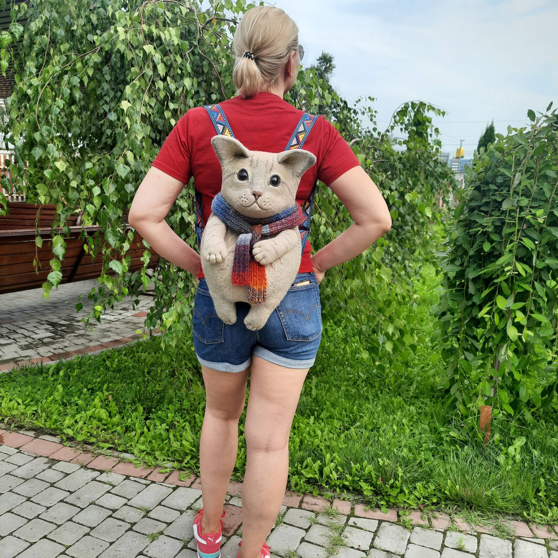 Rucksack-Katze Grau-Beige Ruckzack Damen Kinder Tornister Jungen Oder Mädchen Filztasche Katzentasche Gefilzte Tasche Tierbeutel von FantasticWoolCrafts