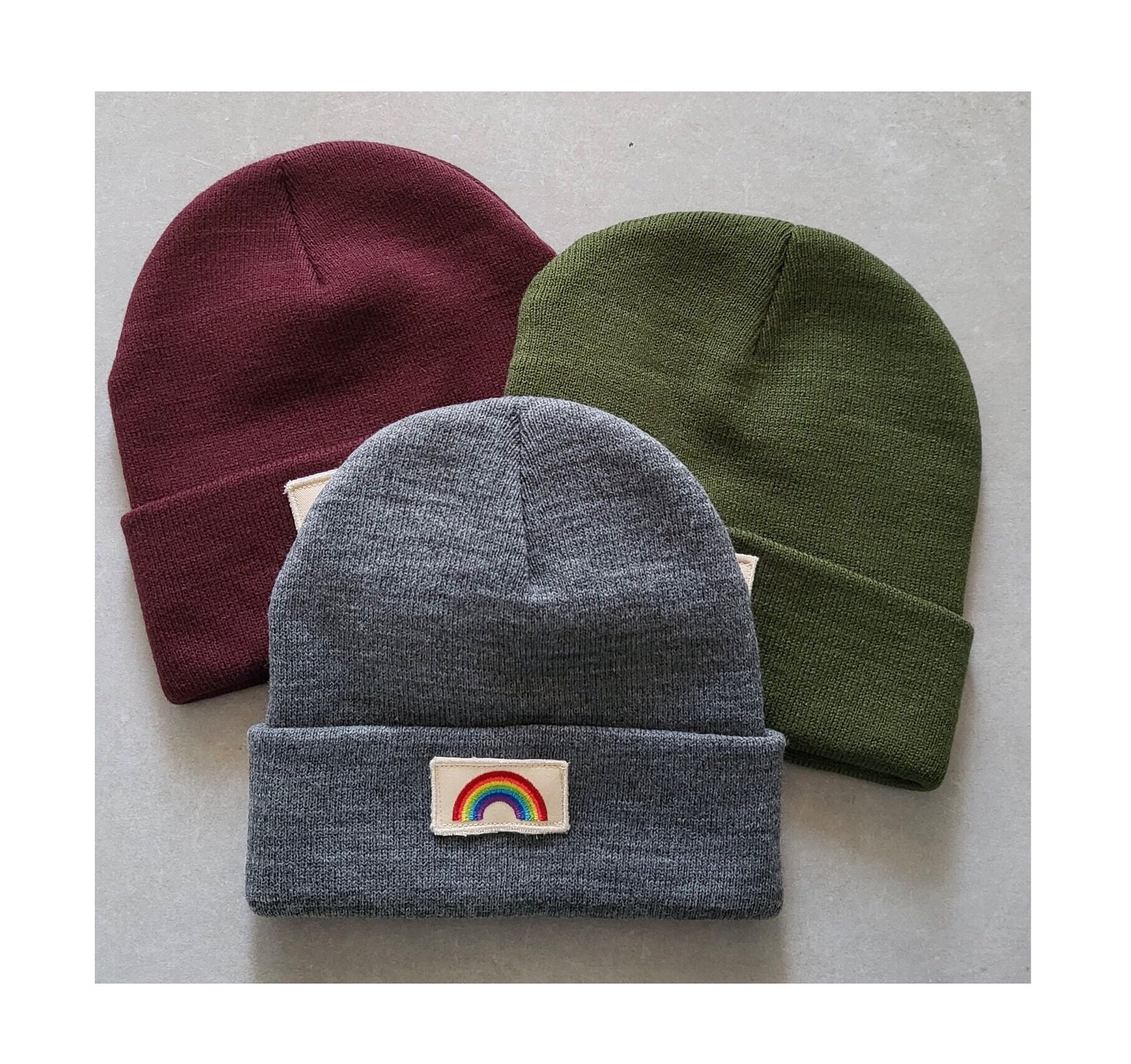 Beanie Mit Stickerei Regenbogen Beanie Mit Stickerei Regenbogen von Fantastixx