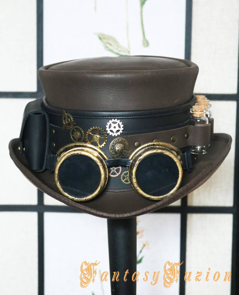 steampunk Lederhut // Burning Man Kostüm Hut Zeitreisender Ödland Brille/Zylinder Taschen Und Glasfläschchen Band von FantasyFuzion
