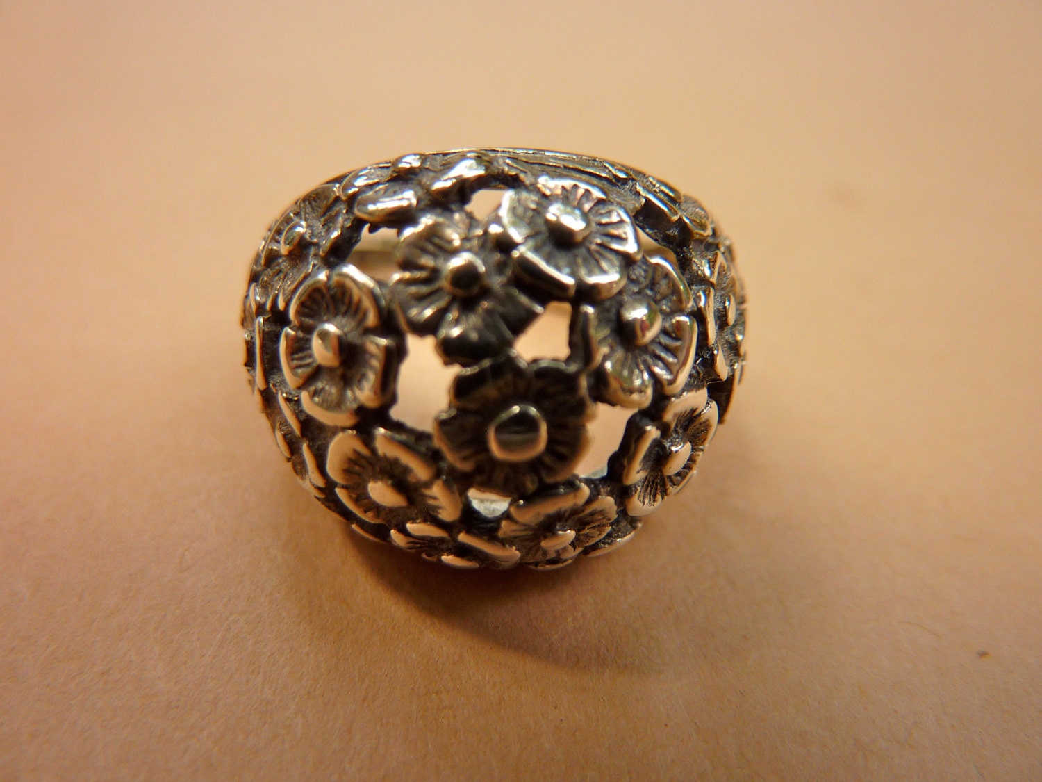 Vintage Sterling Silber Blume Blumenring Vintage Sterling Silber Blume Blumenring von FantasyRecall
