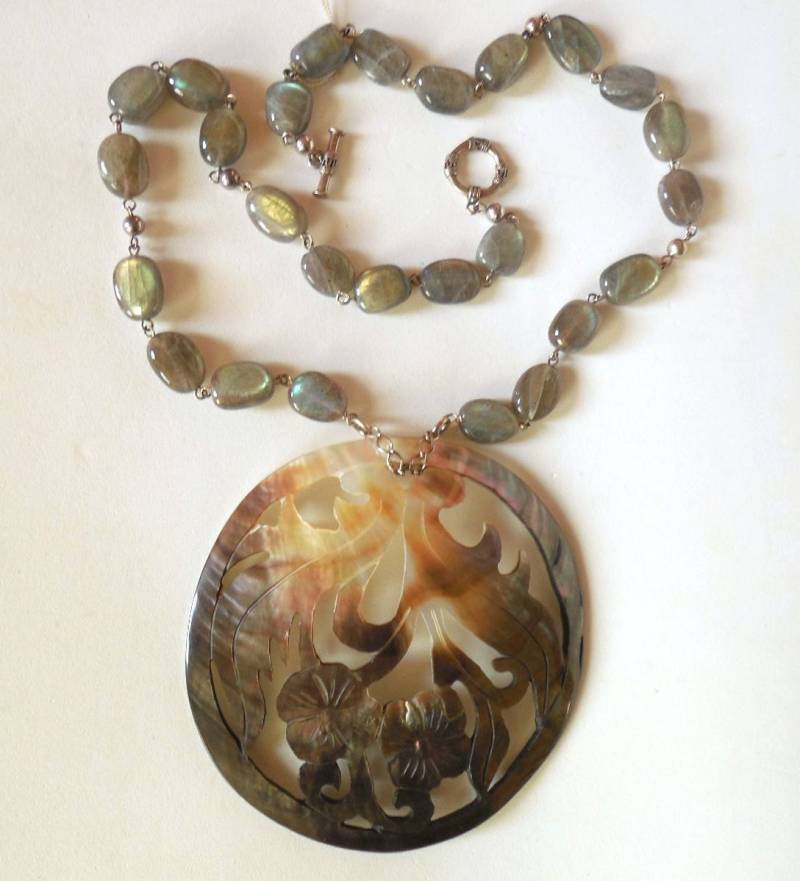 Exklusive Labradorit Kette, Silber 925 Und Schale Exklusive Labradorit Kette, Silber 925 Und Schale von FanyRey