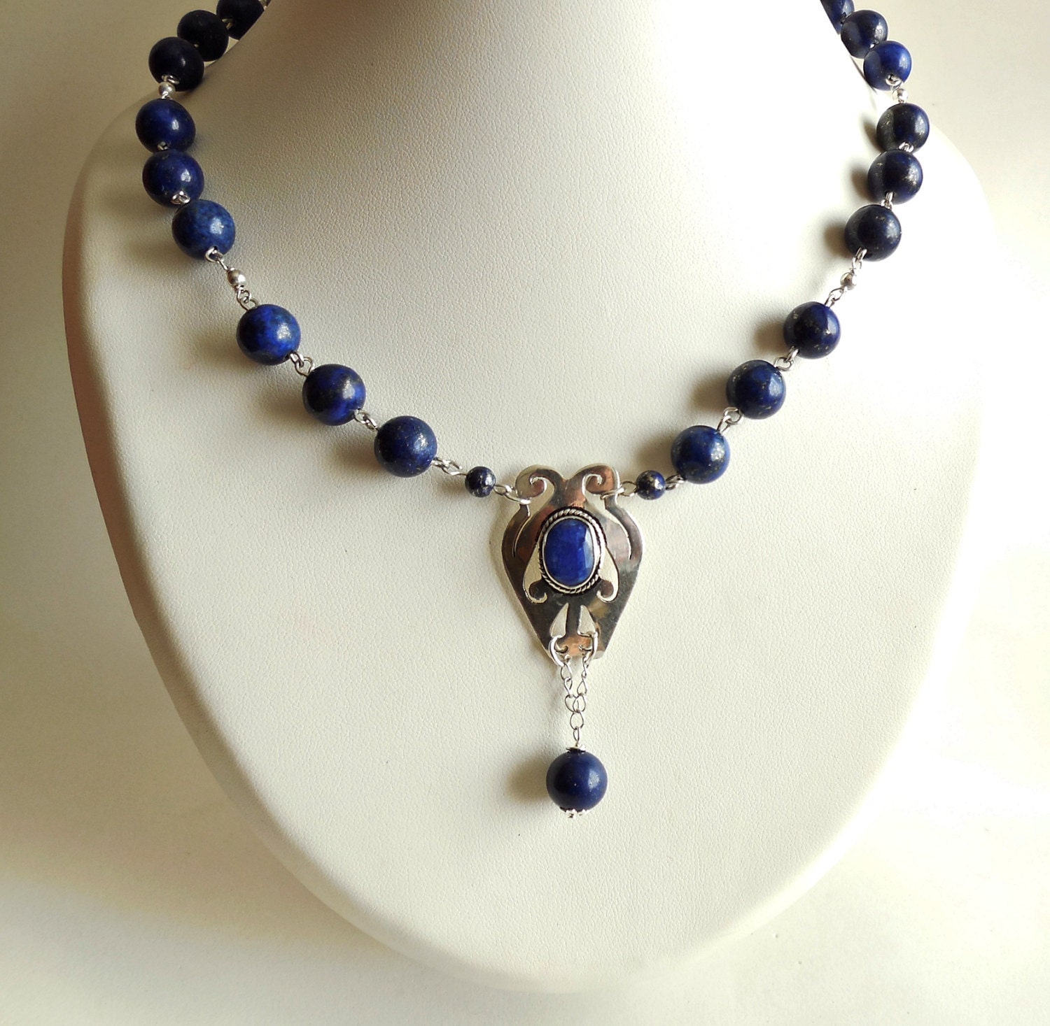 Lapis Halskette Und 925 Sterlingsilber Mit Sapphir Anhänger Lapis Halskette Und 925 Sterlingsilber Mit Sapphir Anhänger von FanyRey