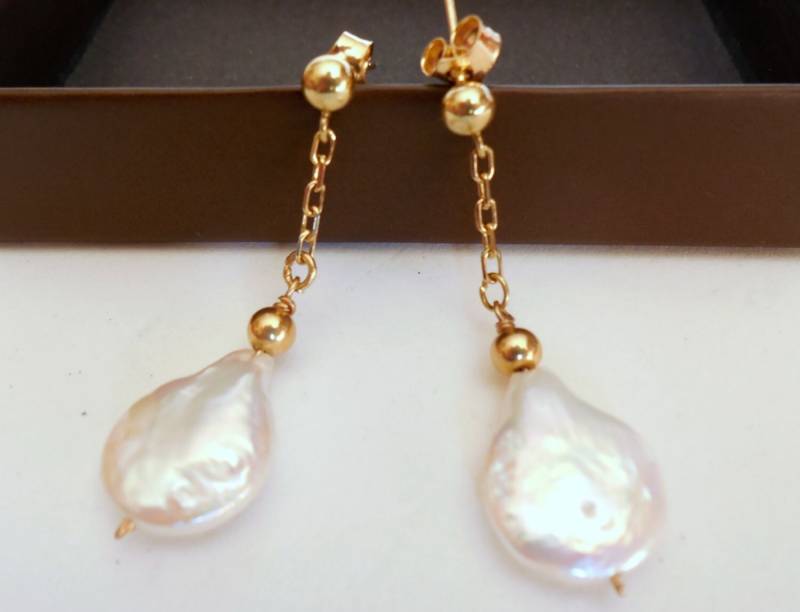 Ohrringe 750Er Gold Mit Perle Münze Ohrringe 750Er Gold Mit Perle Münze von FanyRey
