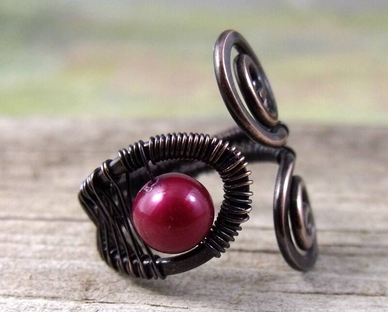 Kupferring Mit Kirschroter Perle von FarOutCreations