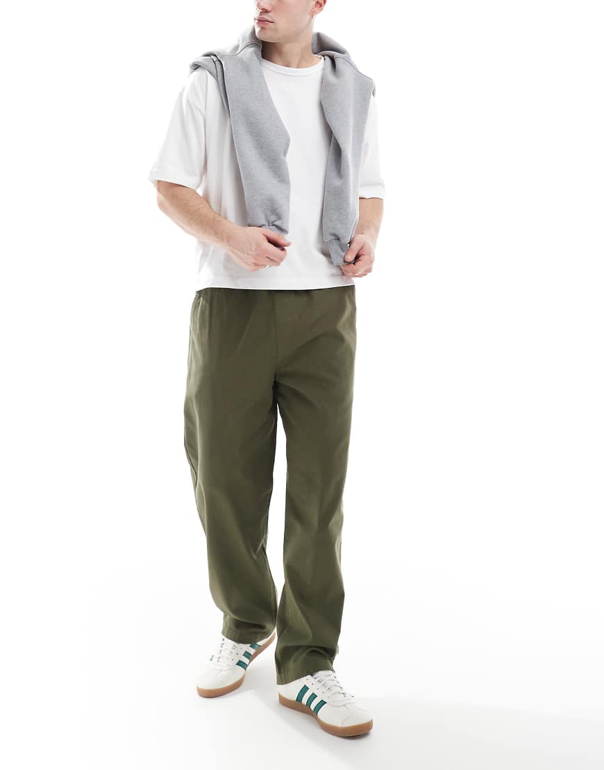 Farah - Greenport - Canvas-Hose in Khakigrün mit lockerem Schnitt von Farah