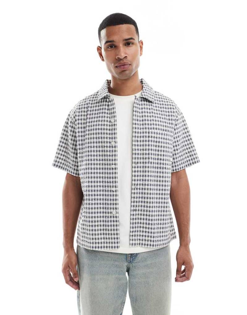 Farah - Kurzärmliges Hemd in blau und weiß kariert von Farah