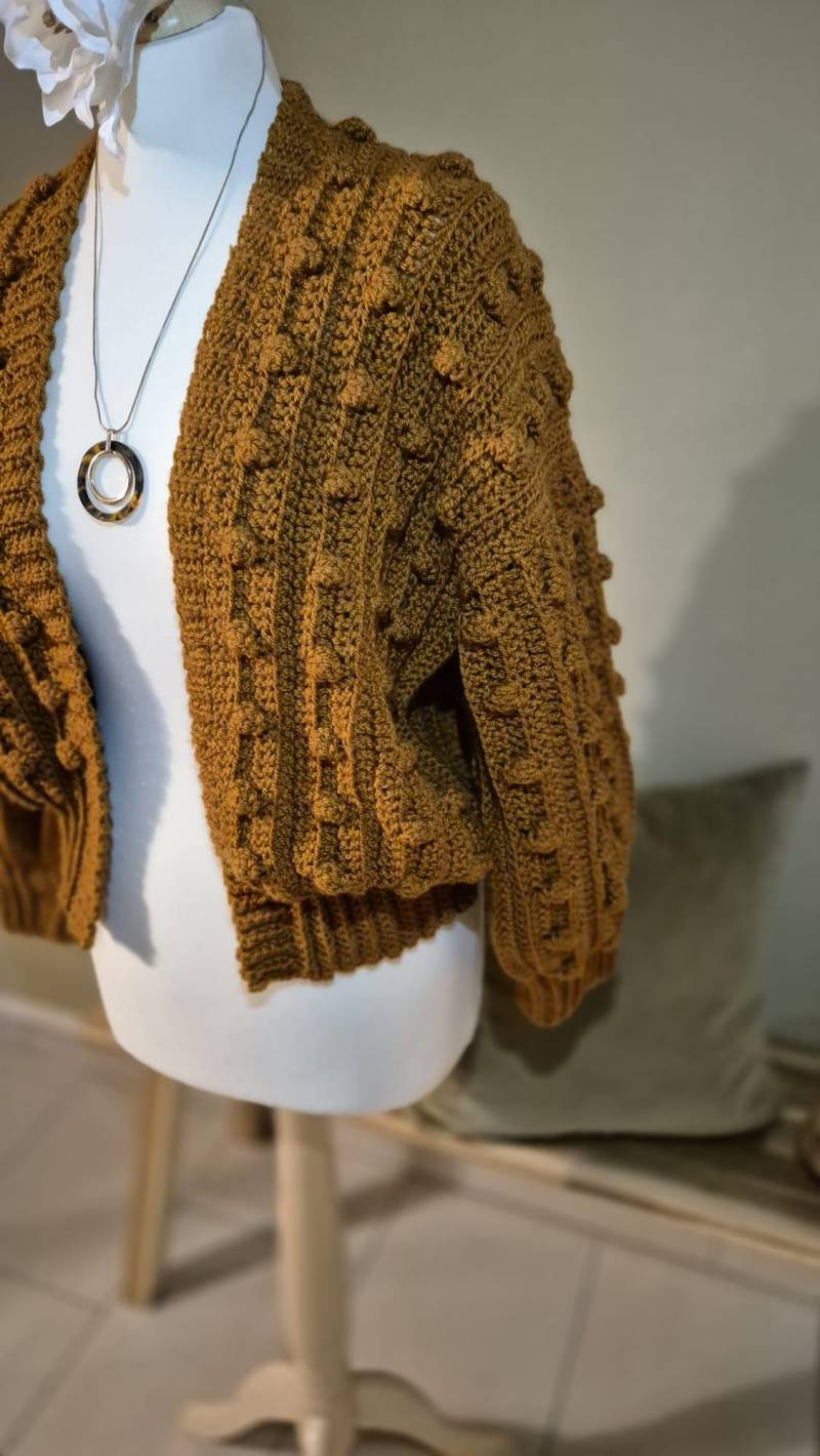 Bubble Cardigan Gehäkelt Bubble Cardigan Gehäkelt von Farbeandfabric