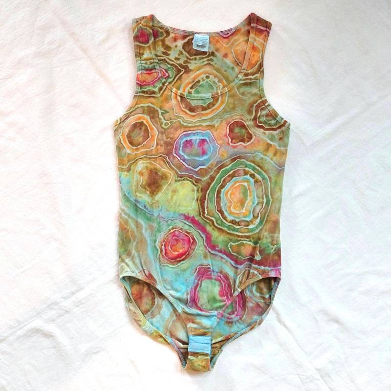 Tie Dye/ Batik - Body "Geode" Tie Dye/ Batik - Body "Geode" von FarbenRauschmitHerz