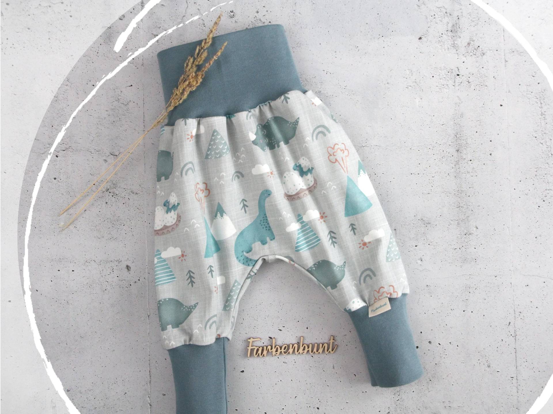 Pumphose "Dinos Im Winter" | Baby Mit Dinos Mitwachshose Für Kinder Hose Jungen Geburstgeschenk von Farbenbunt