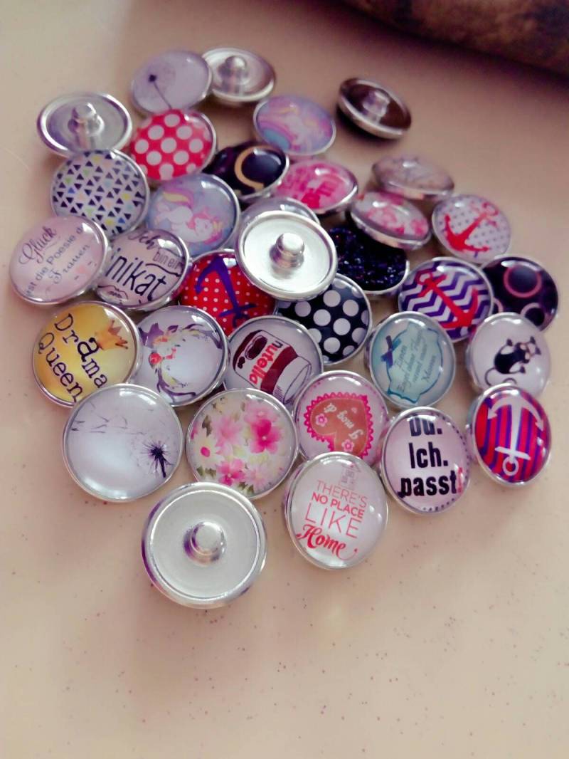 5 Druckknöpfe Mit Armband Oder Halskette Cabochon Schmuckset 5 Druckknöpfe Mit Armband Oder Halskette Cabochon Schmuckset von FarbigesTreiben
