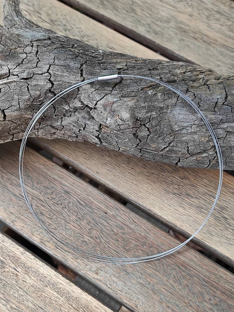 Halsreif Aus 5 Strängen Edelstahl Mit Magnetverschluss, Kette, Halskette von FarbrauschOL