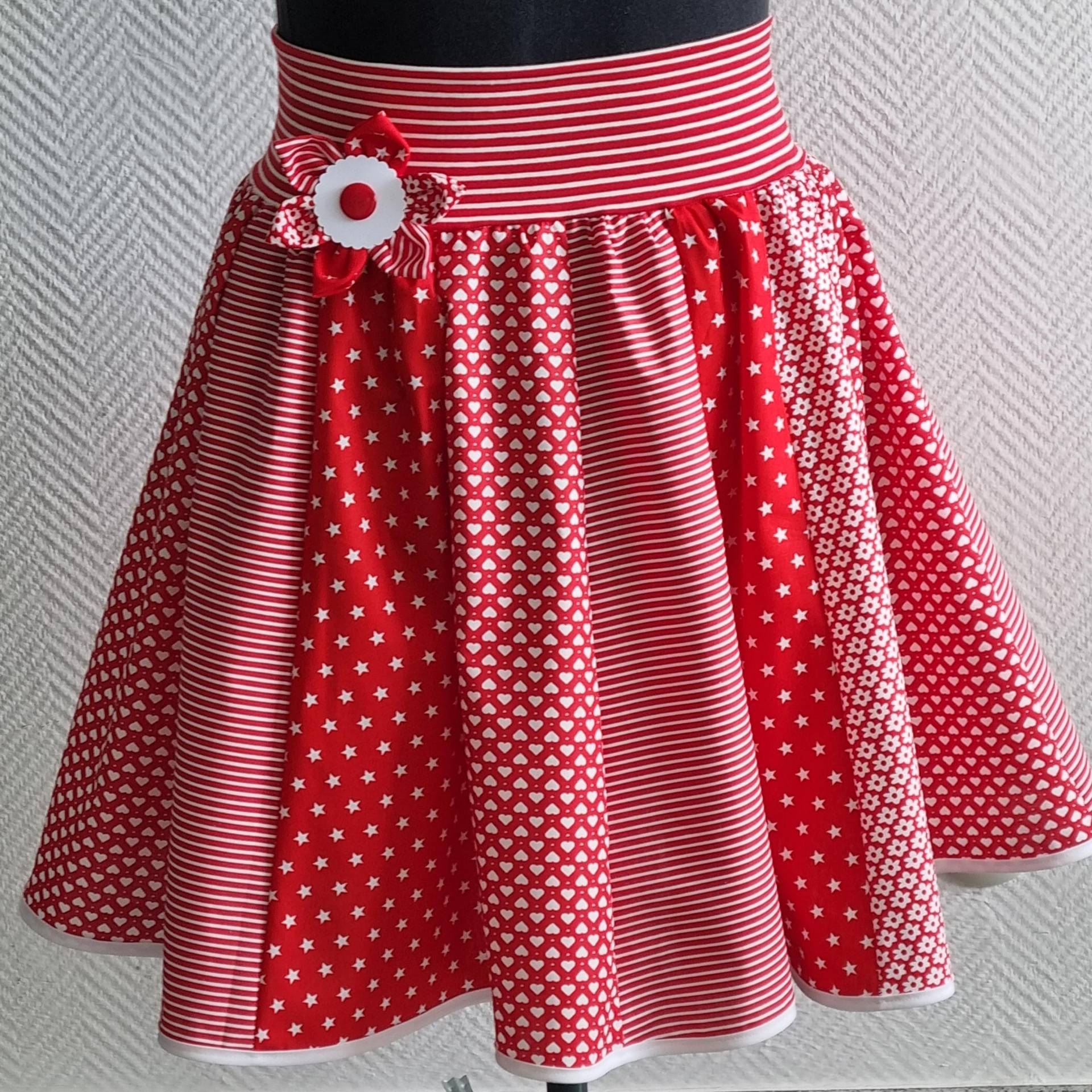 Clownsrock | Lang Gr.40/42/44/46 + Blumenanstecker - Karneval Kostüm Für Frauen Kölner Rot Weiß Herzen Karnevalsrock Rut Wiess von FareimliHandmadeShop