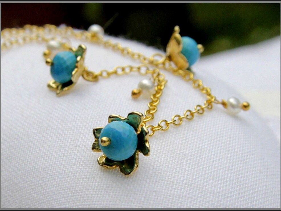 Dornröschen Türkis Kette Vermeil Blume, Saatperle, Gold Filled Kette Dornröschen Türkis Kette Vermeil Blume, Saatperle, Gold Filled Kette von FarfallaBijoux