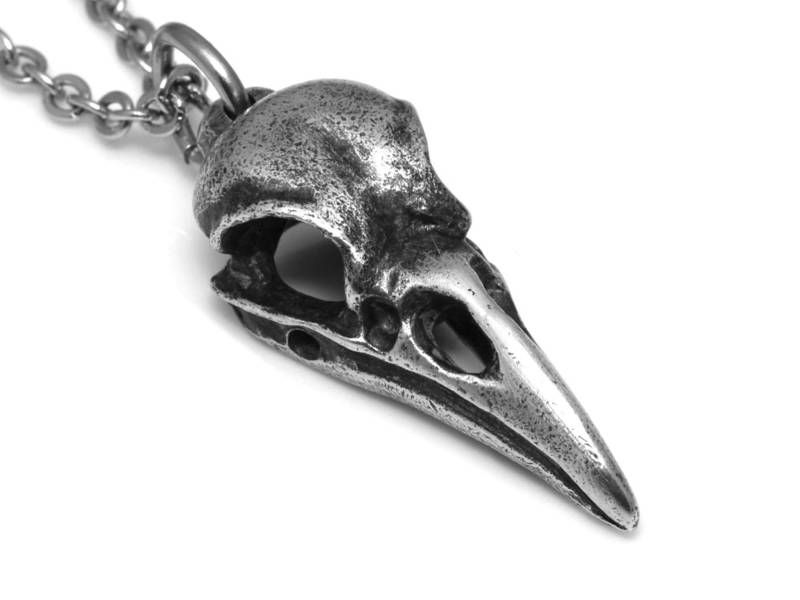 Antiqued Kleiner Vogel Schädel Halskette, Handgemachter Anhänger, Zinn Schmuck von Farjil