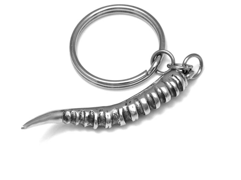 Blesbock Horn Schlüsselanhänger, Handgeschnitztes Tiergeweih Design Aus Zinn von Farjil