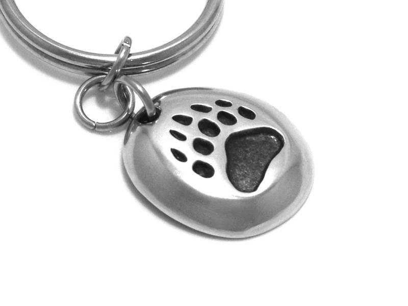 Grizzly Track Schlüsselanhänger, Bär Fußabdruck Charme von Farjil