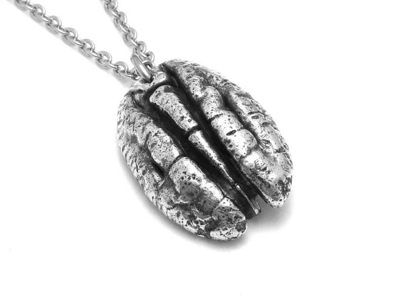 Pecan Halskette, Mutter Anhänger Naturschmuck in Zinn von Farjil