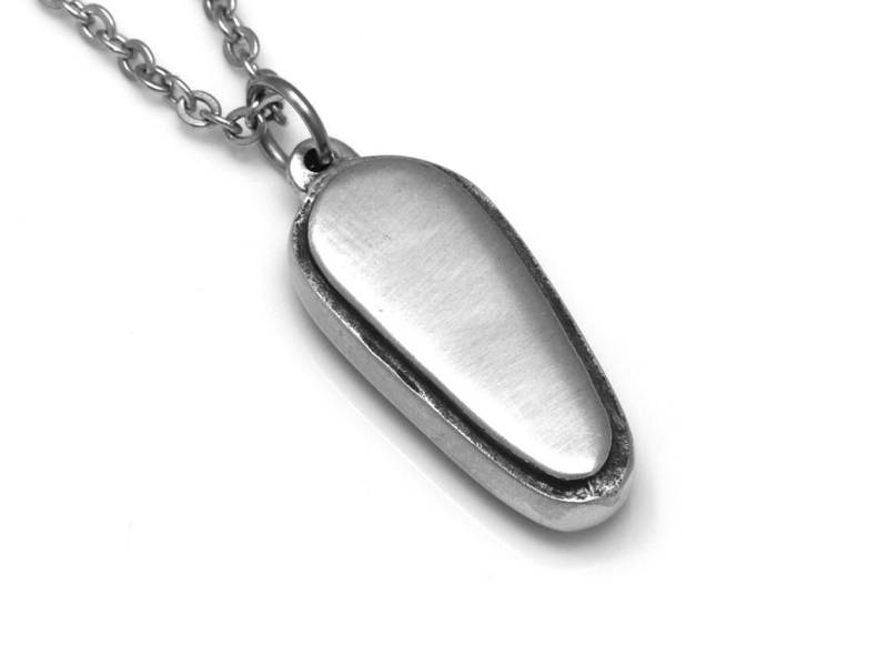 Pinball Flipper Anhänger Halskette Aus Gebürstetem Zinn, Oldschool Gamer Schmuck von Farjil