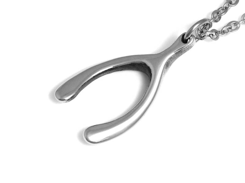 Wishbone Halskette, Furcula Anhänger, Glücksbringer Schmuck in Zinn von Farjil