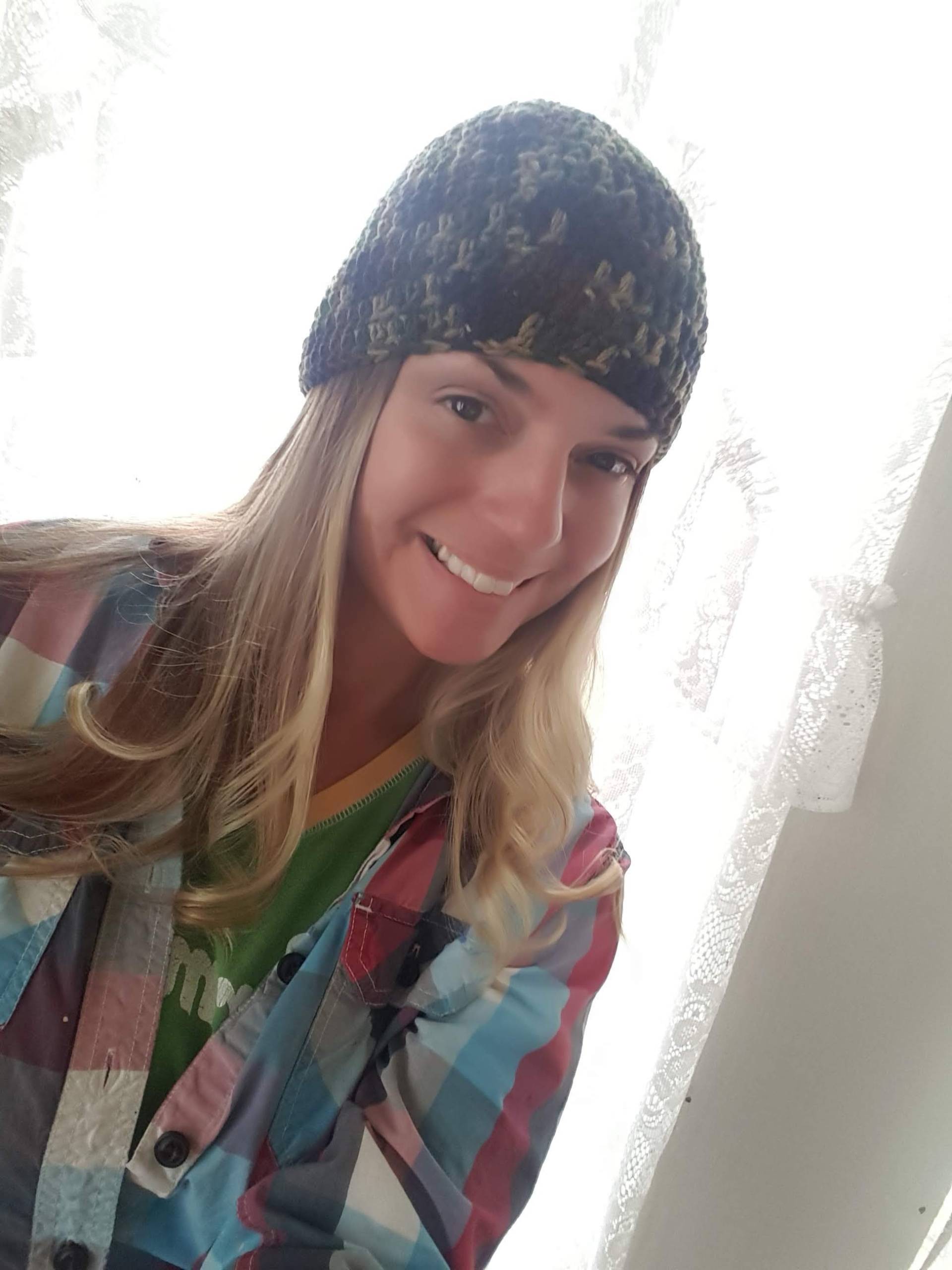 Handgemachte Gehäkelte Camo Beanie-Mütze Handgemachte Gehäkelte Camo Beanie-Mütze von FarmfindsStudio