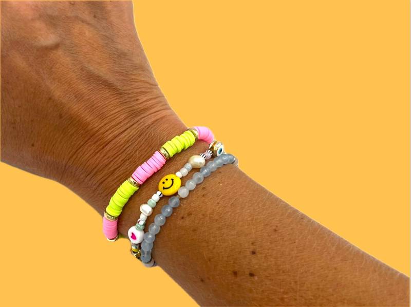 Heishi Perlen Armband Perlenarmband Geschenk Neon von Fasewnista