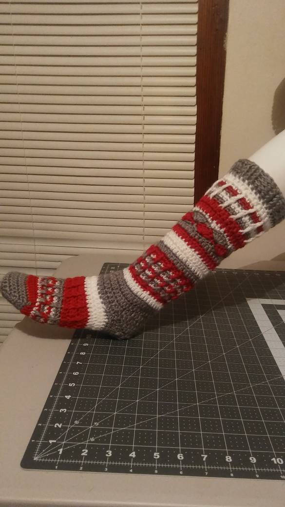 Slipper Style Stiefelsocken Slipper Style Stiefelsocken von FashioKnits