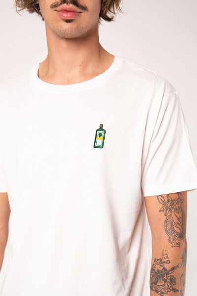 Fashion Drinks Jägermeister | Besticktes Organic Bio Baumwoll T-Shirt von Fashion Drinks