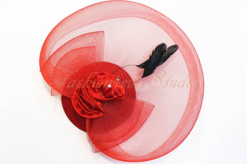Rot-Kopfschmuck-11 Zoll, Blume Fascinator, Feder Kopfschmuck, Feder-Fascinator, Mit Haar-Clip Und Brosche Pin Zurück von Fashion4everStudio
