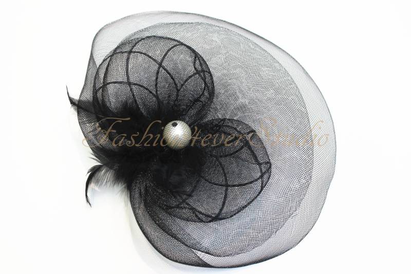 Schwarzes Headpiece 11 Zoll, Blumen Fascinator, Feder Kopfschmuck, Mit Haarspange Und Brosche Pin Back von Fashion4everStudio