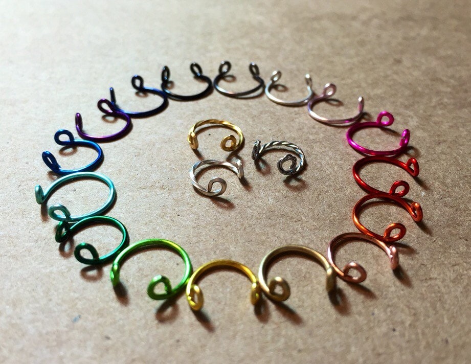 Full Set Geschenke Für Ihre - Handgefertigte Farbige Draht Faux Septum Piercings 20 Stück Full Set Geschenke Für Ihre - Handgefertigte Farbige Draht Faux Septum Piercings 20 Stück von FashionAnimal