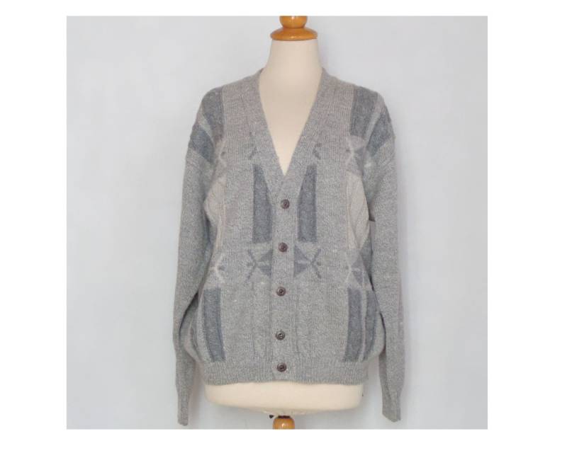Cable Strick Cardigan Button Up Pullover Intarsia Opa Wolle Vintage 80Er Jahre Rodes Medium Size von FashionChicStore