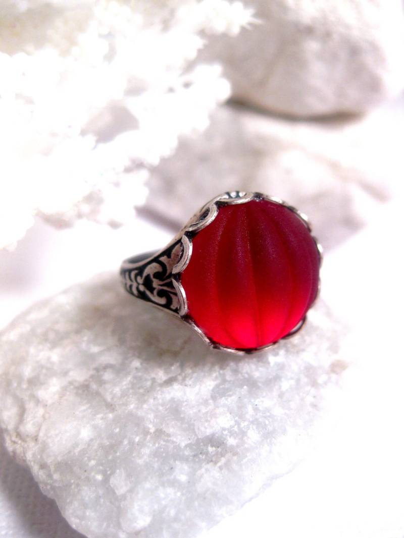 Roter Ring - Silberring Melonenring Gothic Mittelalter Verstellbar von FashionCrashJewelry