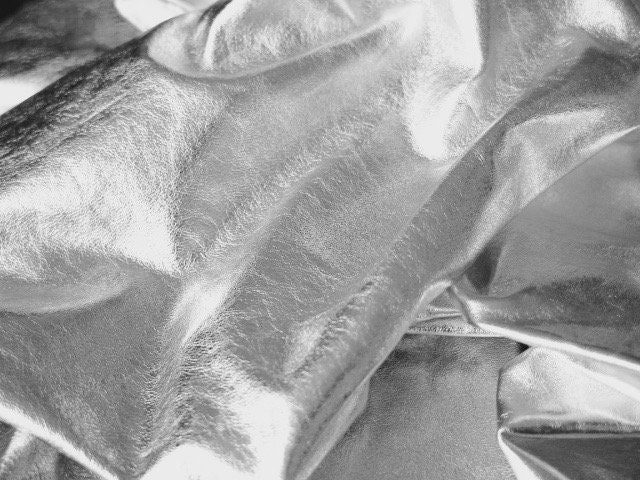 Ultra Premium Dünnes, Weiches Lammleder Versteckt Skins Metallic Silver Ultra Premium Dünnes, Weiches Lammleder Versteckt Skins Metallic Silver von FashionLeatherCOM