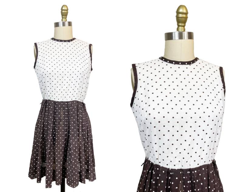 Vintage 1960S Braun Weißes Polka Dot Kleid - Junior Day Mod Süßes Union Label Voller Rock Taille 26 " von FashionaireVintage