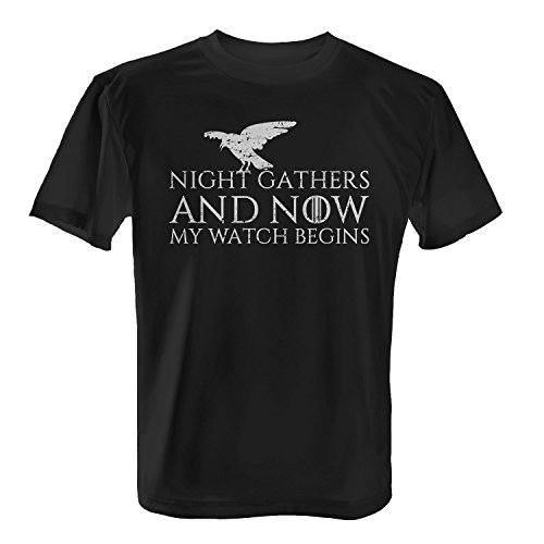 Fashionalarm Herren T-Shirt - Night Gathers and Now My Watch Begins | Fan Shirt mit Nachtwache Eid Spruch als Geschenk Idee zur GoT Serie, Farbe:schwarz;Größe:4XL von Fashionalarm