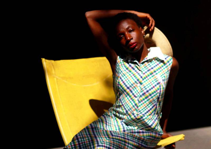 90Er Jahre Vintage Kariertes Baumwoll Kleid Ärmelloses Midi Sommerkleid von FashionforFables