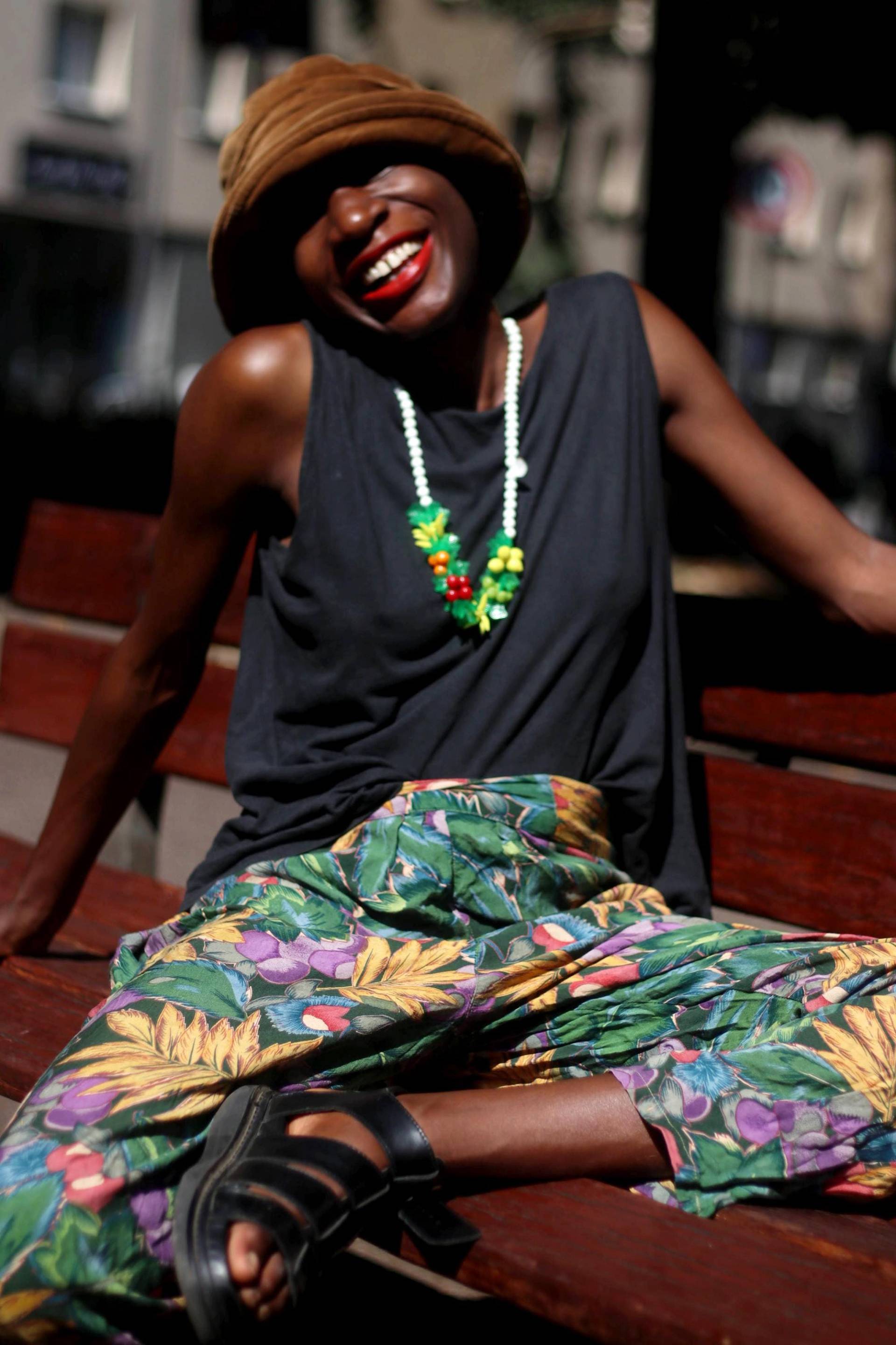 90Er Jahre Viskose Blümchen Hose | Hoch Taillierte Festival von FashionforFables