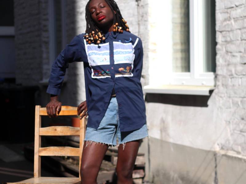 Vintage 90Er Jahre Bestickte Baumwoll Bluse Boho Folk Art Button-Up Shirt Xs von FashionforFables