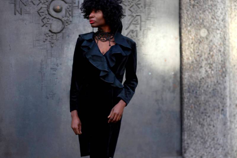 Vintage Frank Usher Samtkleid 80Er Jahre Glam Party Outfit von FashionforFables