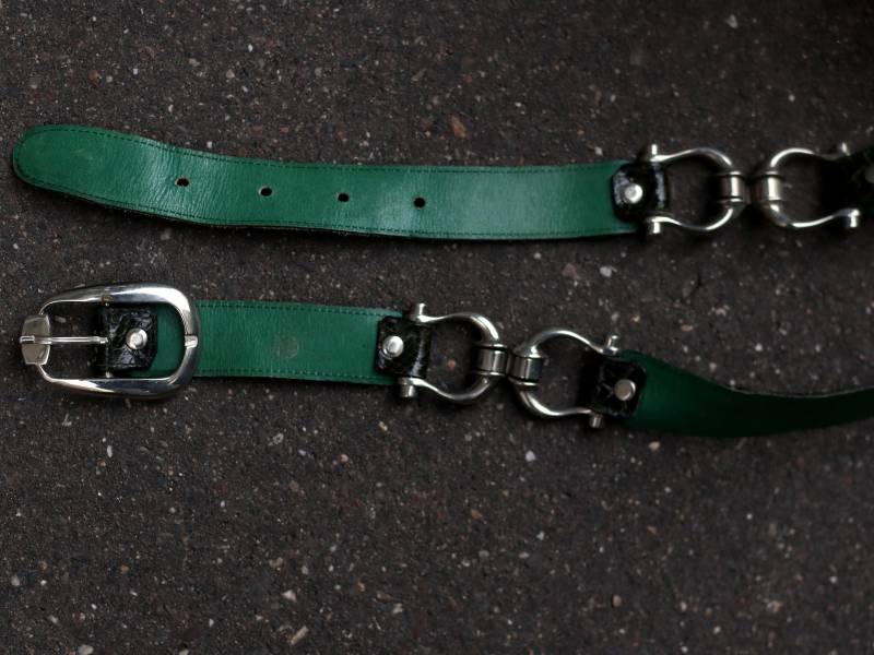 Vintage Grüner Ledergürtel | Silber Hardware Reiter Detail 90Er Jahre Punk Western Statement Gürtel Verstellbarer Taillengürtel Unisex M von FashionforFables