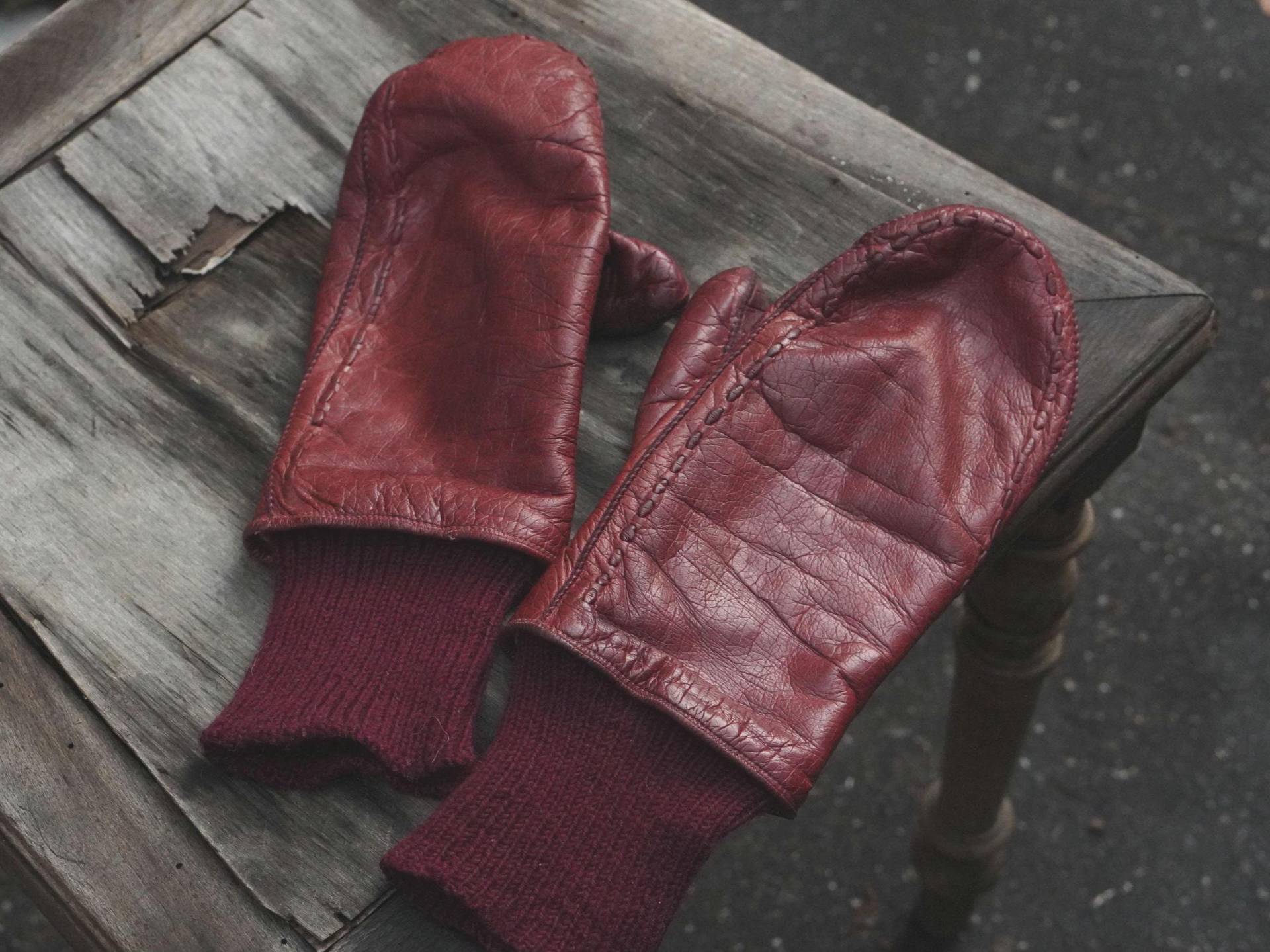 Vintage Leder Handschuhe Bordeaux Rot Faux Shearling Gefüttert Wolle Manschette Größe 7, 5 von FashionforFables