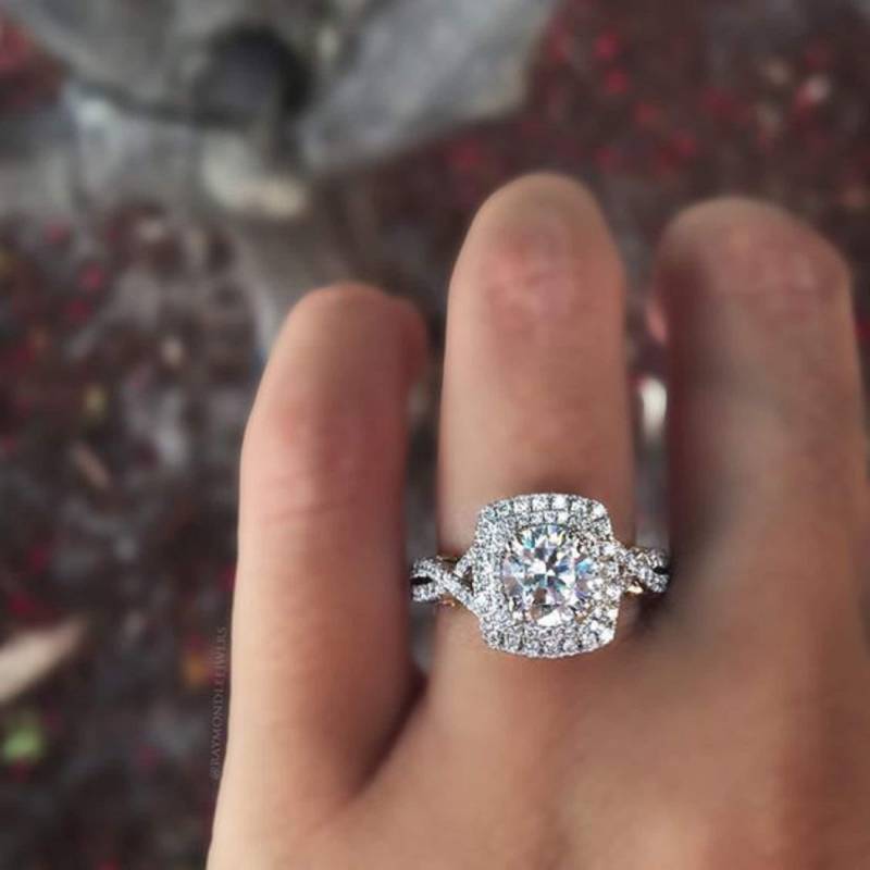 Infinity Stil Ehering Rundschliff Weiß Diamant 14K Vergoldet 925 Sterling Silber Infinity Stil Ehering Rundschliff Weiß Diamant 14K Vergoldet 925 Sterling Silber von FashionjewelsArt