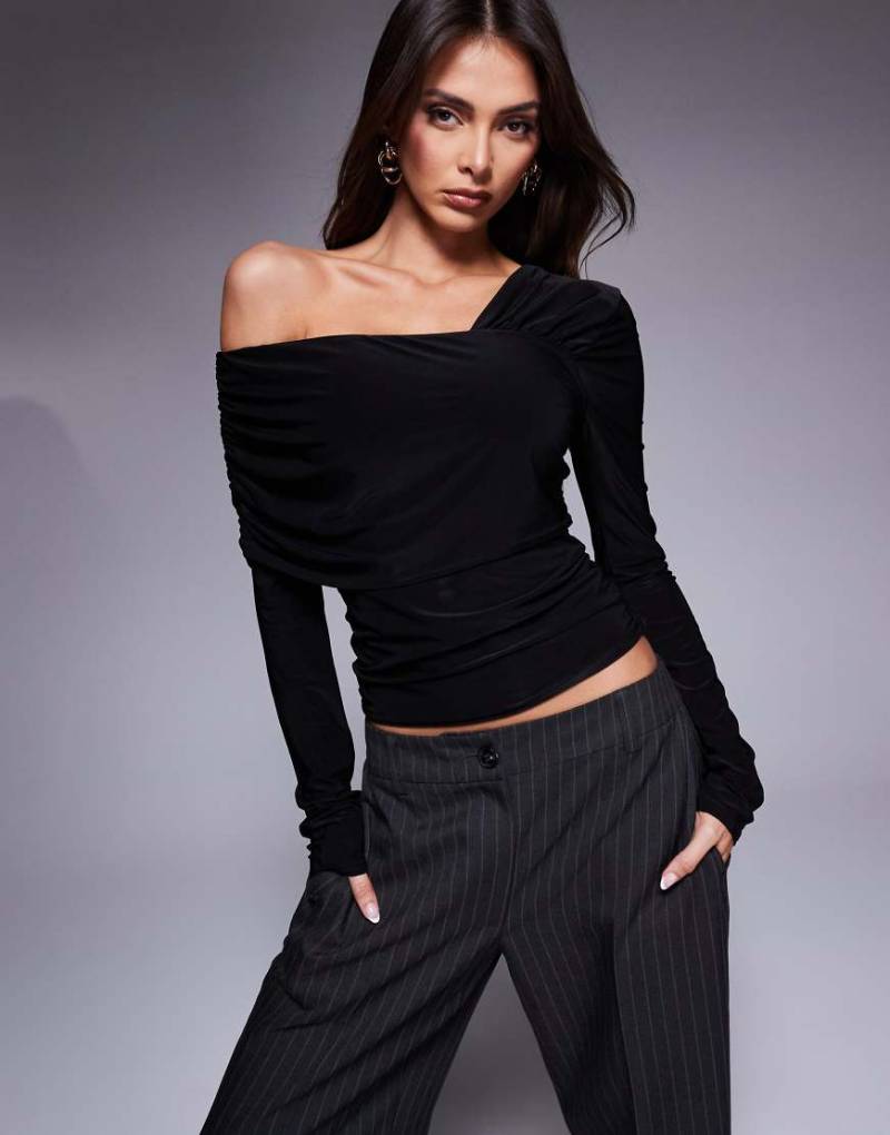 Fashionkilla - Doppelt geformtes Oberteil aus anschmiegsamem Stoff in Schwarz, mit One-Shoulder-Träger und Umschlagdesign von Fashionkilla