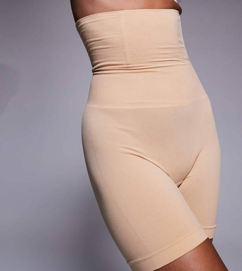 Fashionkilla - Figurformende Shorts mit hohem Bund in Beige-Neutral von Fashionkilla