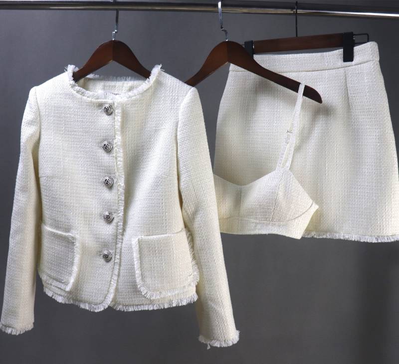 Frauen Custom Made Weiße Tweed Jacke Mantel Blazer + Bh Röcke 3 Stück Anzug Für Hochzeit, Abschlussfeier, Formelle Veranstaltung von Fashionpioneer15