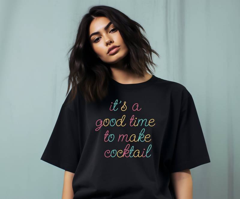 Cocktail Shirt, Beach Summer Vibes, Bachelorette Party, Gift, Alcohol Gifts, Gift For Her, Social Club Cocktail Shirt, Beach Summer Vibes, Bachelorette Party, Gift, Alcohol Gifts, Gift For Her, Social Club von Fashnip