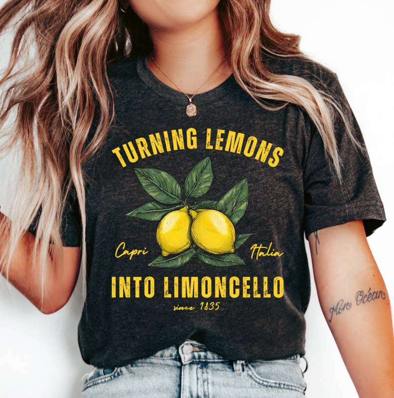 Limoncello Shirt Spritz Tshirt Capri Italy Limone T-Shirt Zitrone Turning Lemons Into von Fastimp