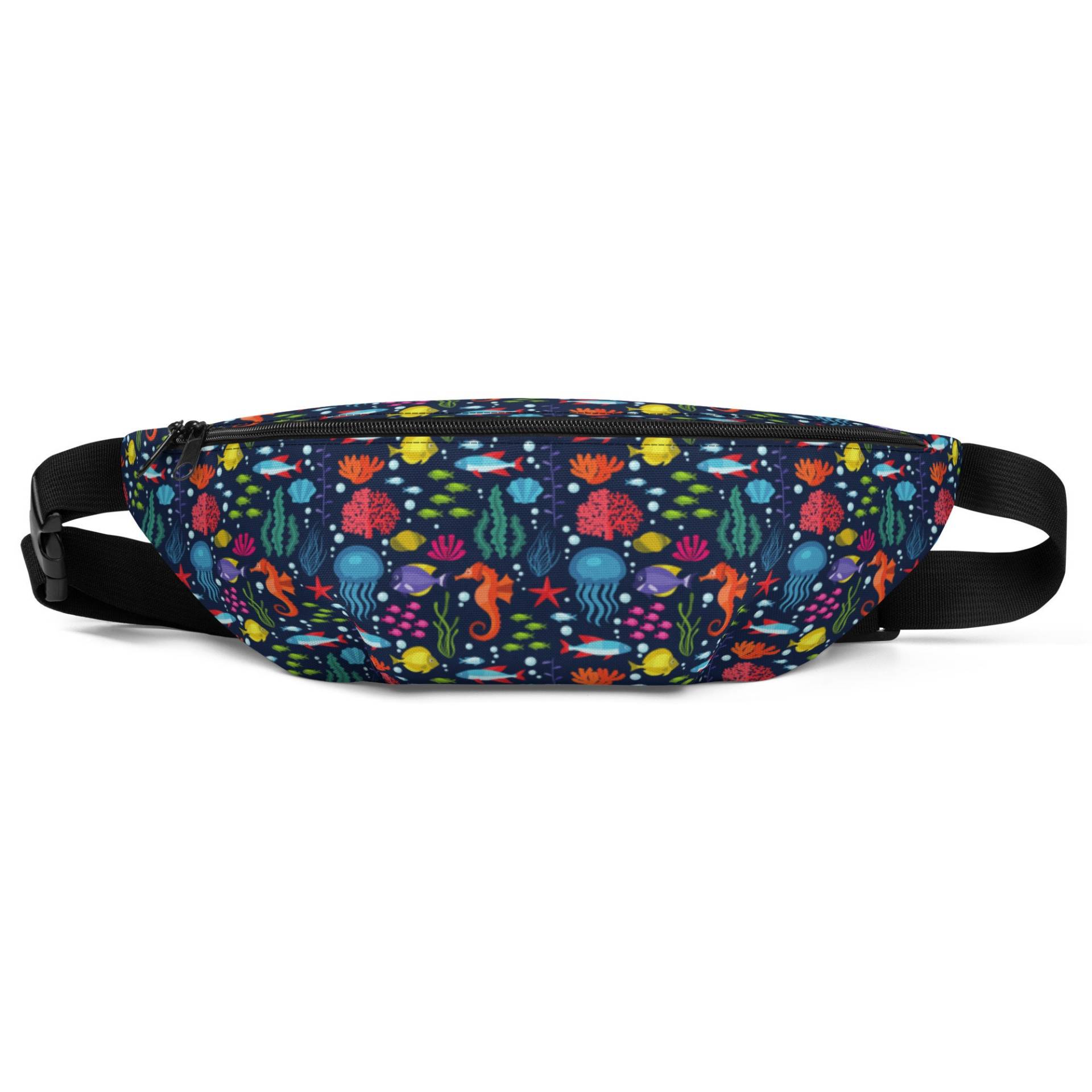 Feeling A Little Salty Fanny Pack Bum Bag - Fat Cat Produktionen Unterwasser Meer Meerestiere Seepferdchen Qualle Unterm Feeling A Little Salty Fanny Pack Bum Bag - Fat Cat Produktionen Unterwasser Meer Meerestiere Seepferdchen Qualle Unterm von FatCatProductionsCo